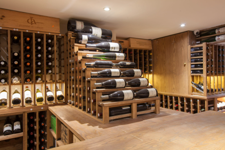 wine display shelving